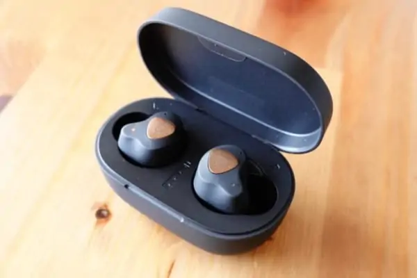 DSC02006 SOUNDPEATS Truengine 3SE