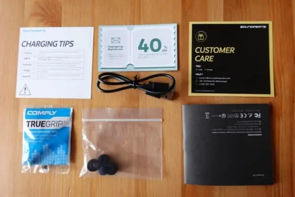 DSC02028 SOUNDPEATS Truengine 3SE 付属品