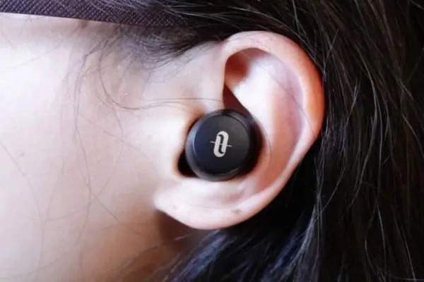 TaoTronics SoundLiberty 97 装着画像