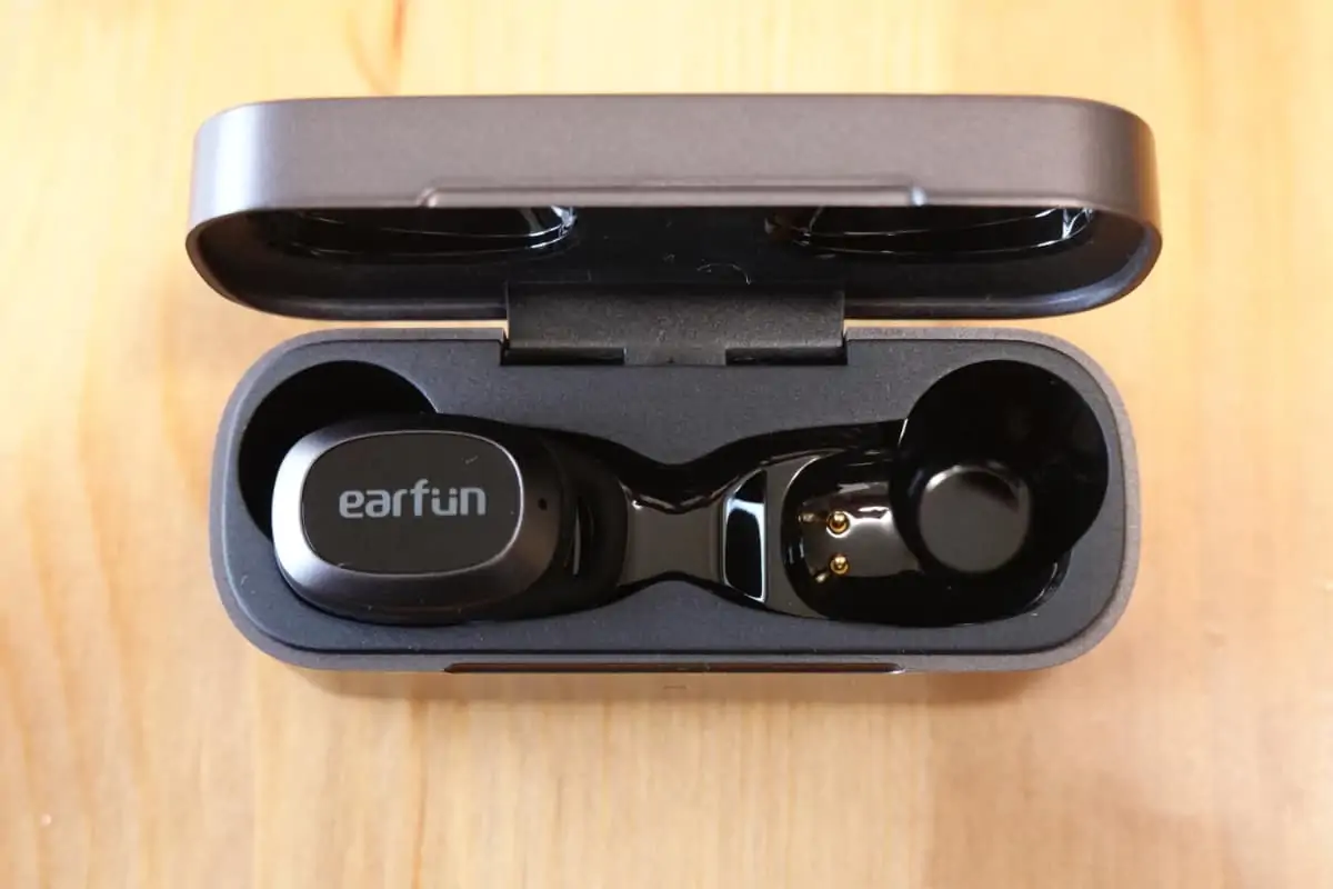 EarFun Free Proの充電ケース内側