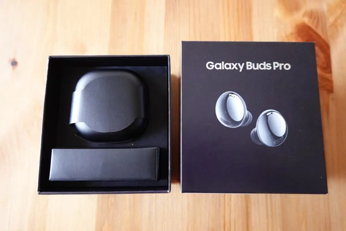 Galaxy Buds Proのパッケージを開封