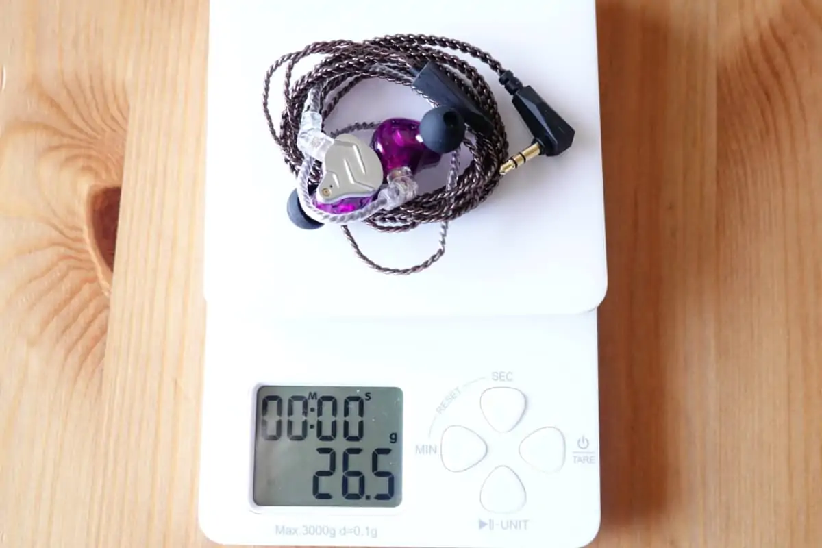 KZ ZSN Proの総重量は26.5g