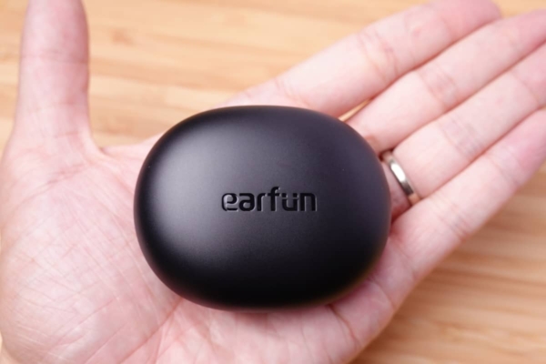 EarFun Air Pro 2 充電ケース
