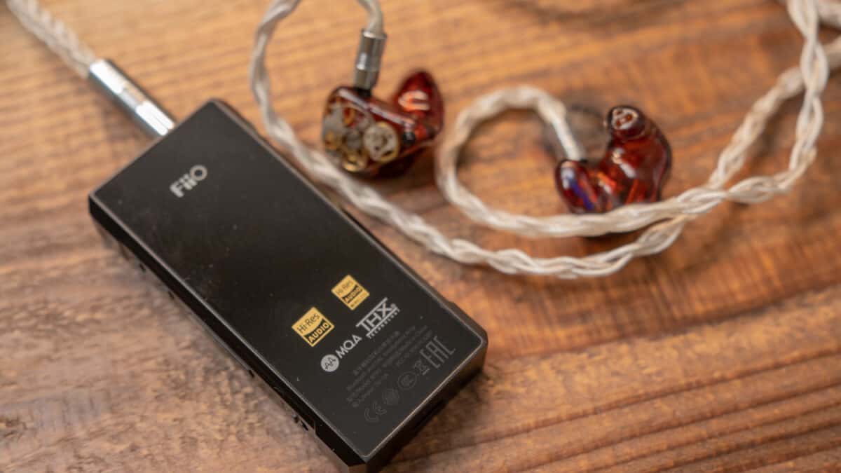 Fiio Bluetooth アンプレシーバ BTR7 (FIO-BTR7-B）