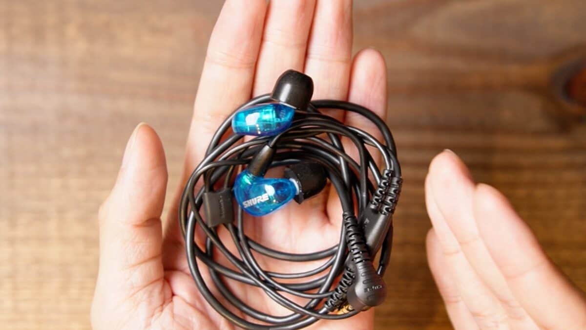 別格の高品質 SHURE SE215SPE ほぼ未使用 | everestfin.com