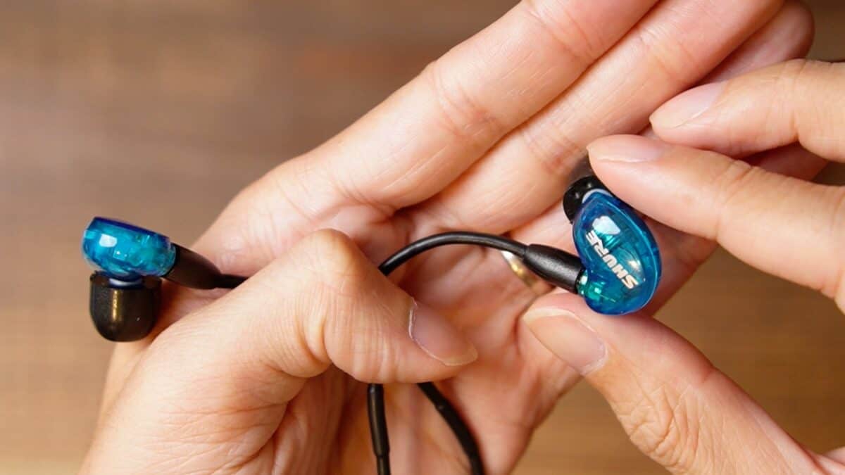 SHURE SE215SPE レビュー｜10年愛され続けたド定番有線イヤホン【PR