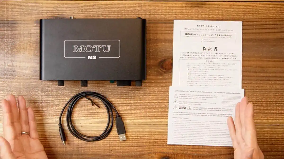 MOTU M2 + OYAIDE製高品質USBケーブルセット(Type C to C 1.0m