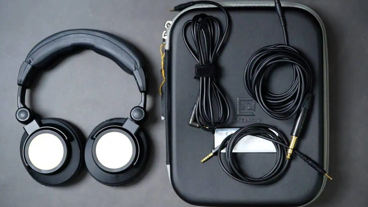 Amazon.co.jp: ULTRASONE Signature MASTER 【ULT-SIG-MASTER