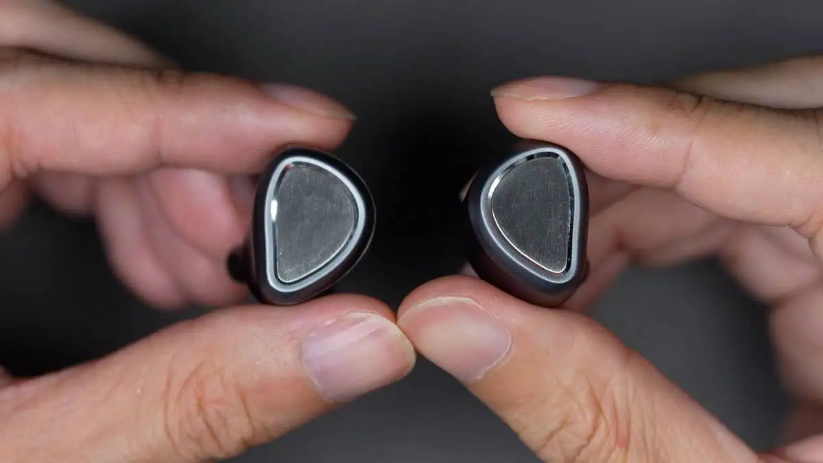 イヤホン astrotec arhimedes 2万円以下】プラナー+ピエゾドライバーによる圧倒的解像度の有線