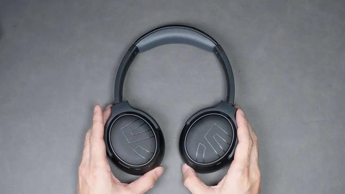 クーポンで6000円台!?】SOUNDPEATSのワイヤレスヘッドホン
