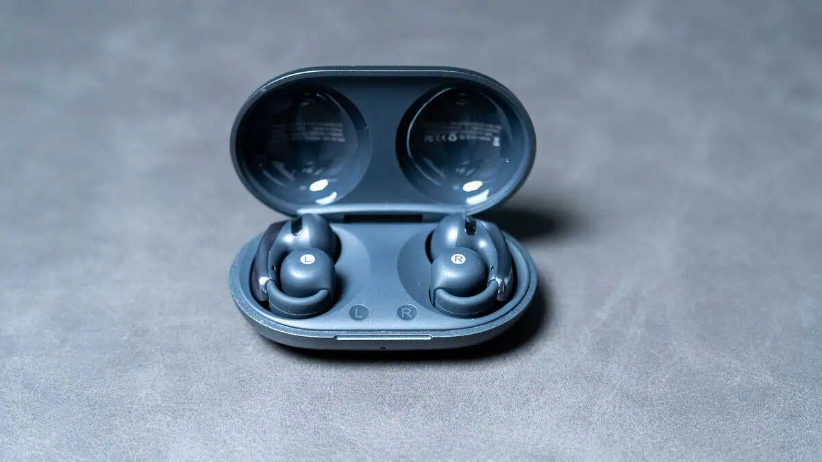 超軽量設計で快適！イヤーカフ型ワイヤレスイヤホン「TALIX AuraHalo