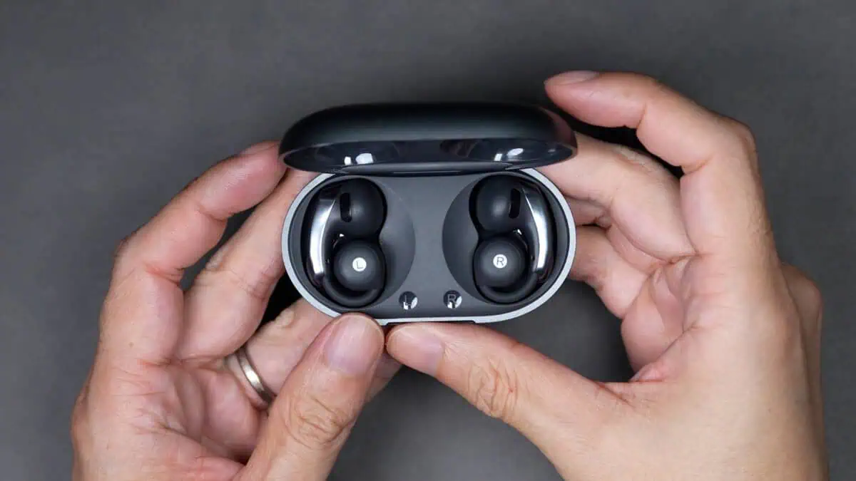 超軽量設計で快適！イヤーカフ型ワイヤレスイヤホン「TALIX AuraHalo