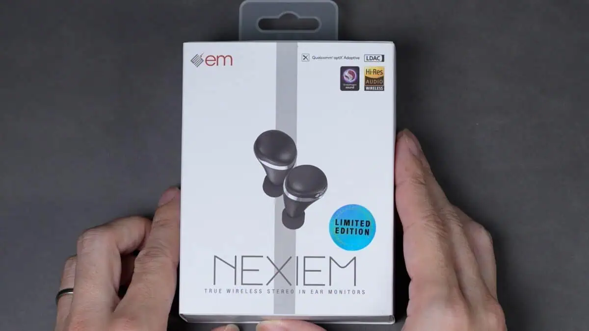 NEXIEM ワイヤレスイヤホン Hi-Res Audio スタジオ潜入】プロのエンジニアが音を作ったTWS「em NEXIEM Limited