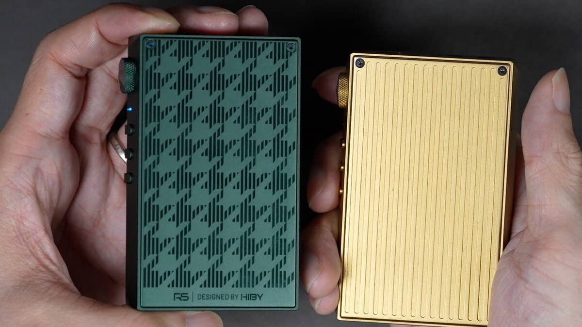 HiBy RS2 II GreenとGoldのバックプレート