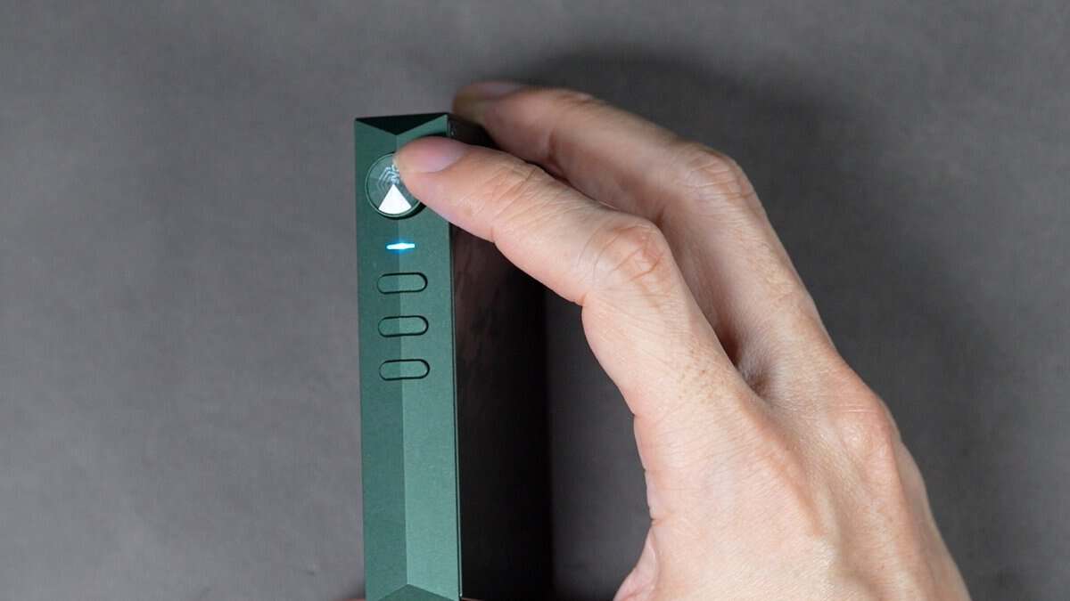 HiBy RS2 II 側面ボタンのアップ